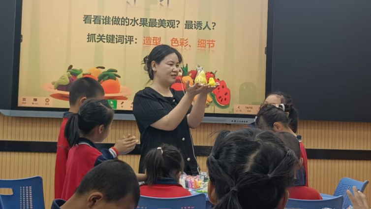 【邓海燕】以美育之笔，绘就兵团教育华章 ——邓海燕的美术教育之路