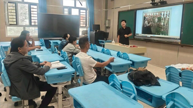 铭记九一八 以美传精神——第一师葛云科美术名师工作室